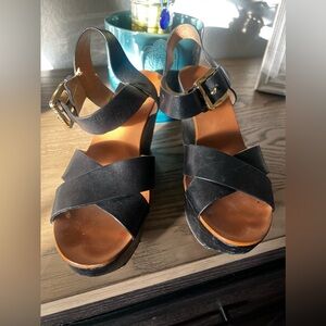 Black Strappy Sandals with Buckle
